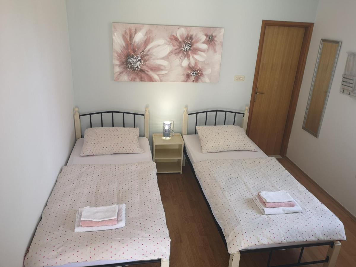 Country House Peace Drinovci Bagian luar foto
