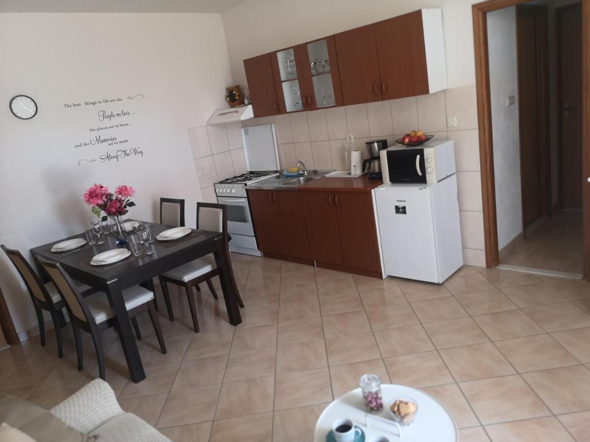 Country House Peace Drinovci Bagian luar foto